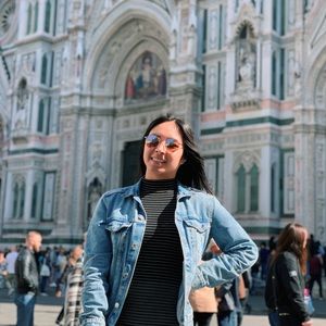 Meet your Posher, Alyssa